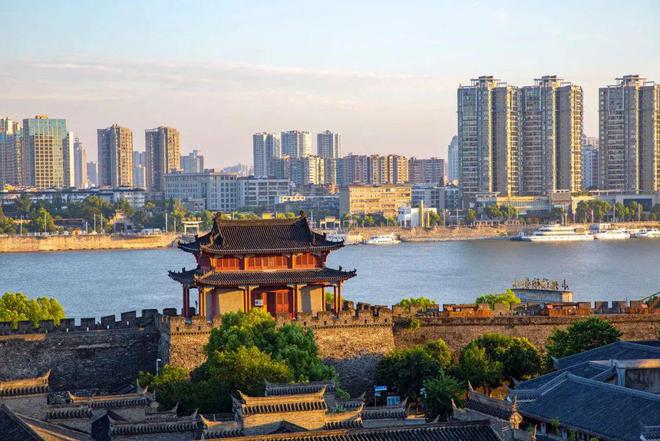 渝湘鄂三省联游火车专列纯玩7日游仅需798元!